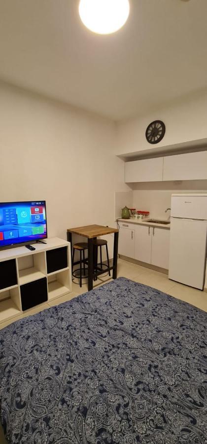 דירת חדר יפה ונעימה באיזור פסטורלי ושקט Zikhron Ya'akov Exterior foto
