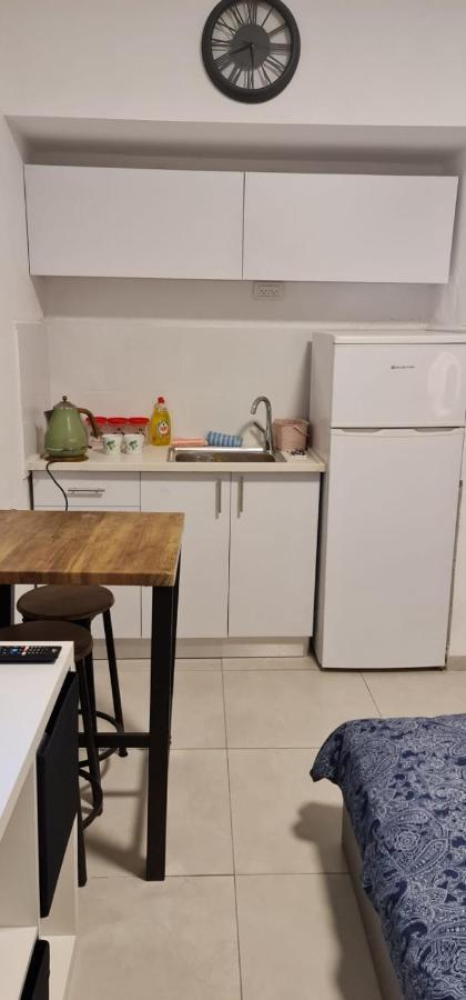 דירת חדר יפה ונעימה באיזור פסטורלי ושקט Zikhron Ya'akov Exterior foto