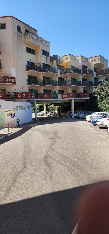 דירת חדר יפה ונעימה באיזור פסטורלי ושקט Zikhron Ya'akov Exterior foto